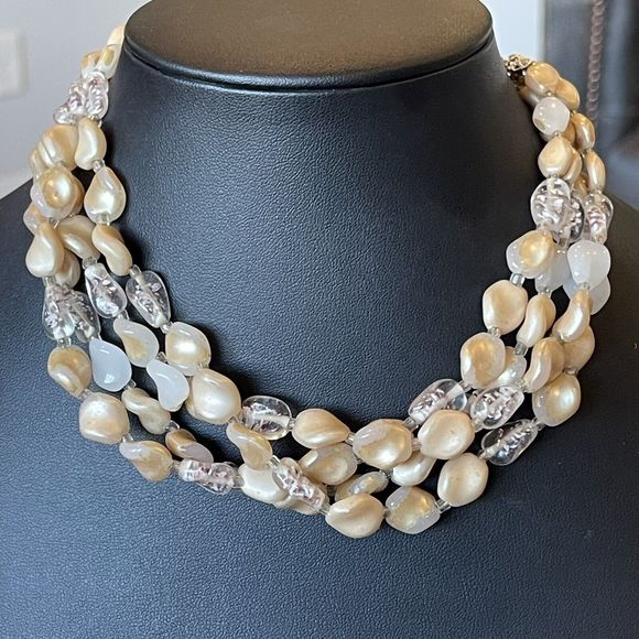 Triple 3 Three Strand Vintage Signed Japan Neutral Color Glass Beaded Necklace - Picture 4 of 5
